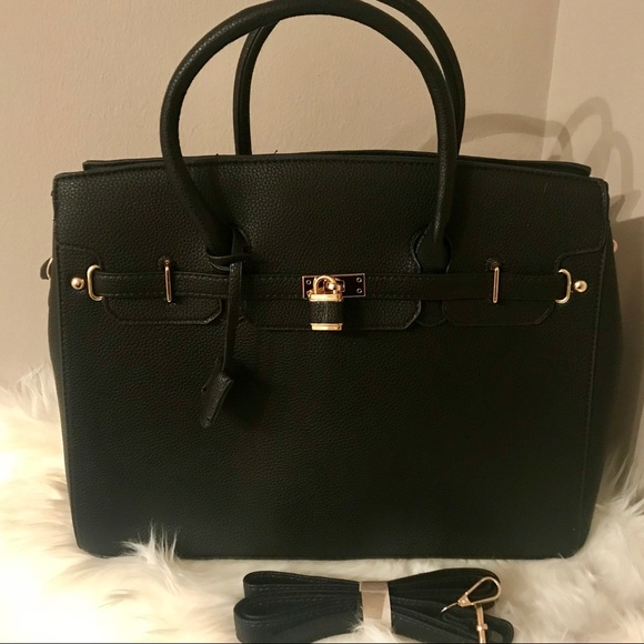 🚨SALE🚨Padlock Handbag Tote Set - Picture 5 of 8